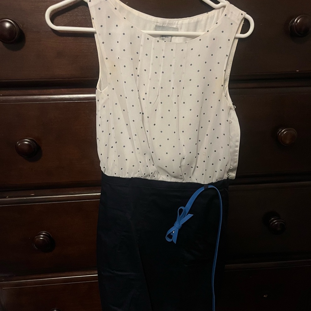 H&M dress size small white and navy blue with belt